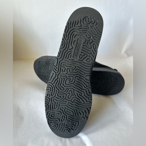 Woobies, size 6M or 7.5 F Black Tactical sneakers - Picture 6 of 7